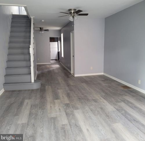 2060 Franklin St, Philadelphia PA  19122-1308 exterior