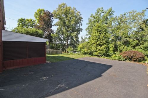 1238 Arrowood Dr, Pittsburgh PA 15243-1804 exterior