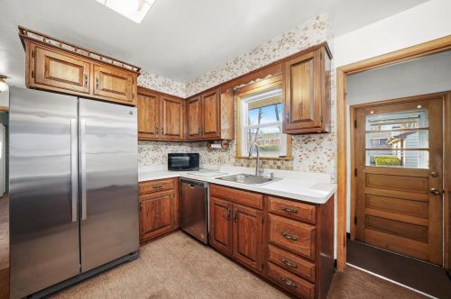 500 Berwick Blvd, Waukegan IL 60085-3410 exterior