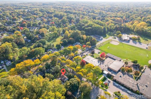 912 Westend Ave, Grand Rapids MI 49504-3847 exterior