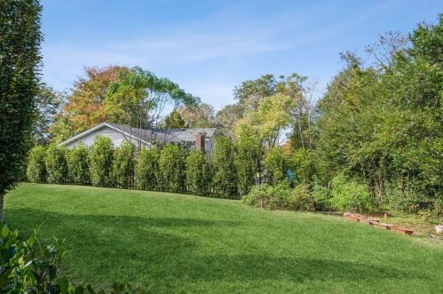 2496 Kingsland Dr, Atlanta GA 30360-1457 exterior