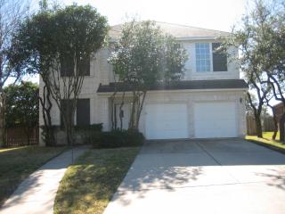 8617 Axis Dr, Austin TX  78749-3738 exterior