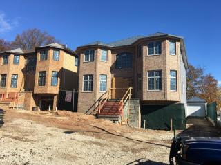 385 Harold Ave, Staten Island NY  10312-6043 exterior