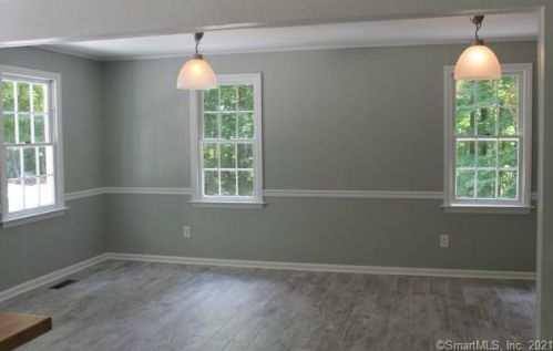 22 Linden Rd, Ridgefield CT 06877-3216 exterior