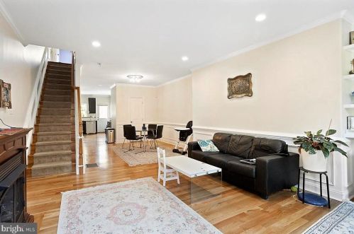 2225 Catharine St, Philadelphia PA  19146-1703 exterior