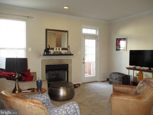 6991 Earlston Dr, Alexandria VA  22315-5723 exterior