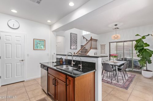 5310 Chisum Trl, Phoenix AZ  85083-6356 exterior