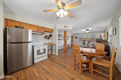 36425 10 St, Phoenix AZ 85085-7781 exterior