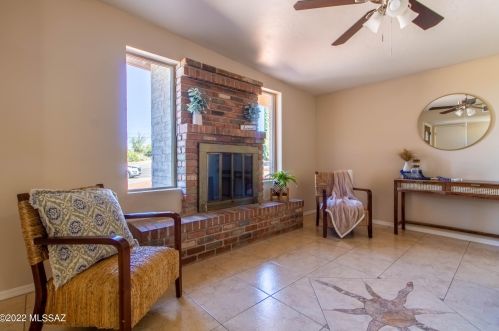 926 Camino Seco, Tucson AZ  85710-1708 exterior