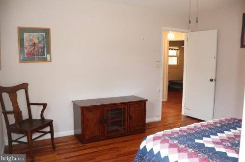 727 Chestnut St, Limerick PA 19468-2117 exterior