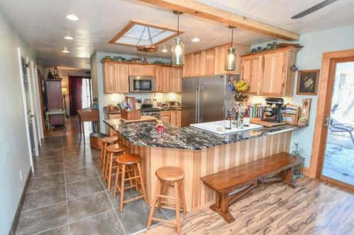 8768 Mcmyron St, Milwaukee, WI 53214-2941