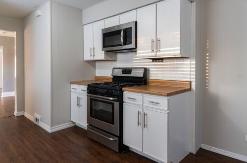 6345 Eddy St, Chicago IL 60641-3246 exterior