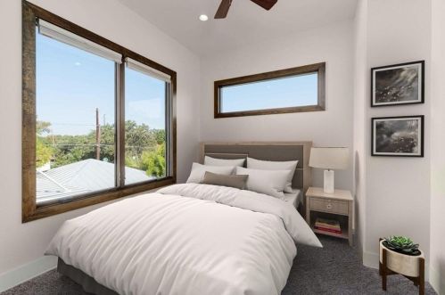 810 Christopher St, Austin TX 78704-1619 exterior