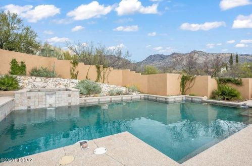 6421 Paseo Otono, Tucson AZ  85750-1208 exterior