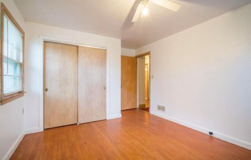 6221 Spencer Pl, Milwaukee WI  53218-4946 exterior