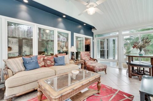 1834 Brockton Gln, Atlanta GA 30329-2580 exterior