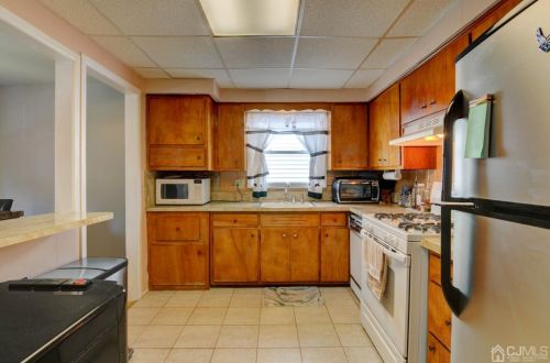 511 Jackson Ave, Rahway NJ 07065-3513 exterior