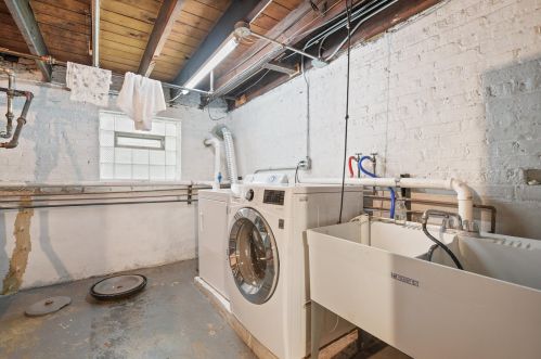 5223 Leamington Ave, Chicago IL 60651-2922 exterior