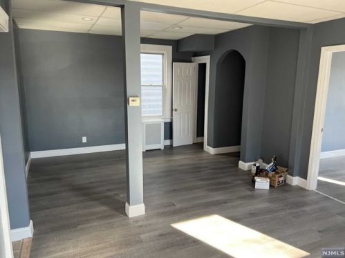 15 Hobart Pl, Outwater NJ  07026-3121 exterior