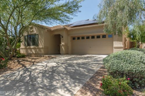 4010 Expedition Way, Phoenix AZ  85050-8765 exterior