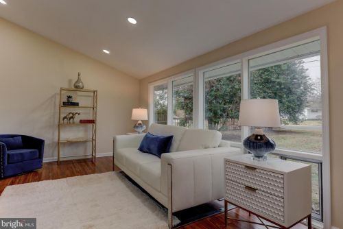 4513 Apple Tree Dr, Alexandria VA  22310-2901 exterior