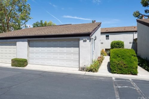 2720 Craig Cir, Fullerton, CA 92835-2902