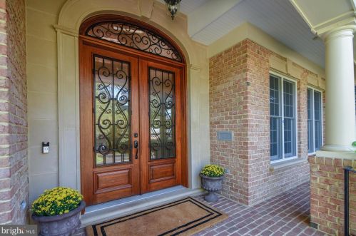 7117 Matthew Mills Rd, Mc Lean, VA 22101-2643