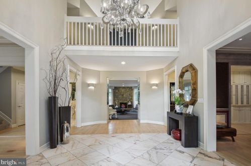 9906 Avenel Farm Dr, Rockville MD 20854-5410 exterior