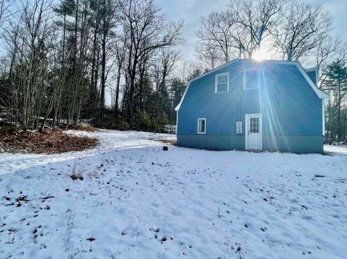 199 Clough Hl Rd, Concord NH 03307-1204 exterior