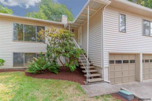 570 Browning, Salem OR  97302-3804 exterior