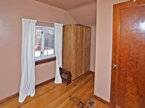 409 Beulah Rd, Pittsburgh PA 15235-4201 exterior