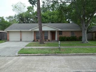 5818 Ariel St, Houston TX  77074-7602 exterior