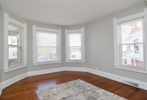 29 Marble St, Springfield MA 01105-2209 exterior