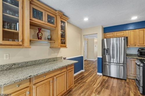 1502 Bayley Ct, Bridgewater NJ  08807-3553 exterior