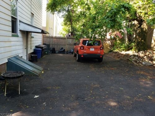 291 Vermont Ave, Irvington NJ 07111-7515 exterior