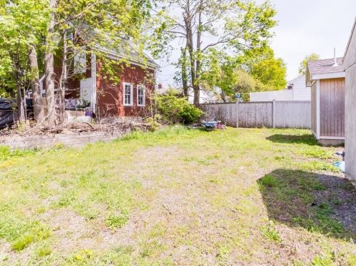 116 Walnut St, Quincy MA  02169-6827 exterior