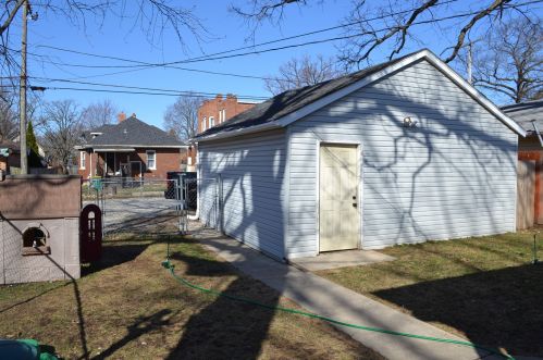 417 Briggs St, Joliet IL 60433-9595 exterior