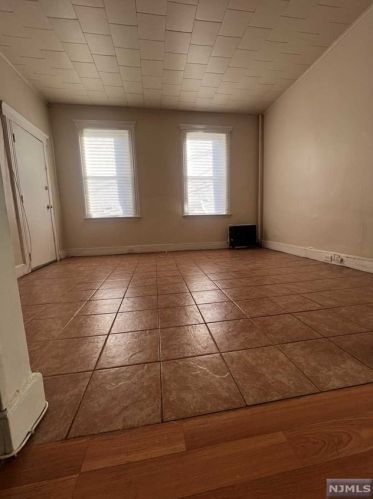 66 Berkshire Pl, Irvington NJ  07111-4017 exterior