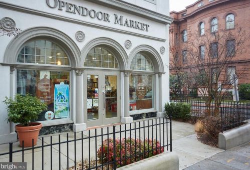 2230 California St, Washington DC  20008-3936 exterior