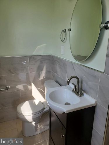 7054 Dorcas St, Philadelphia PA 19111-4111 exterior