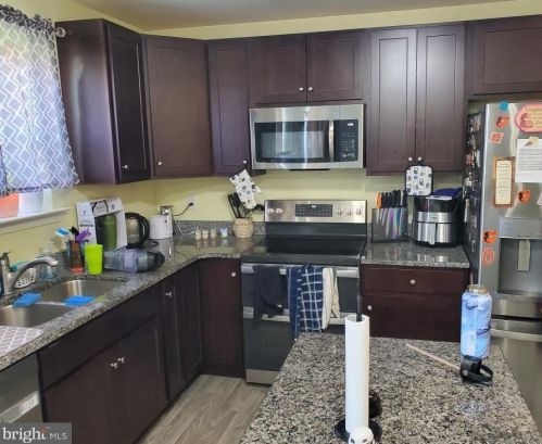 601 East Ave, New Castle DE  19720-6216 exterior