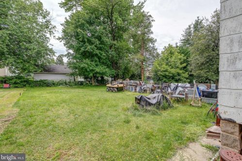 117 Llanwellyn Ave, Manor PA 19036-1325 exterior