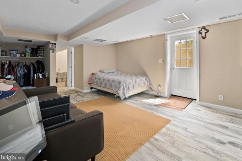 11930 Andrew Ct, Silver Spring MD 20902-1151 exterior