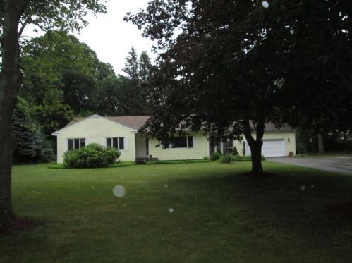 41 Appleton St, North Andover, MA 01845-3119