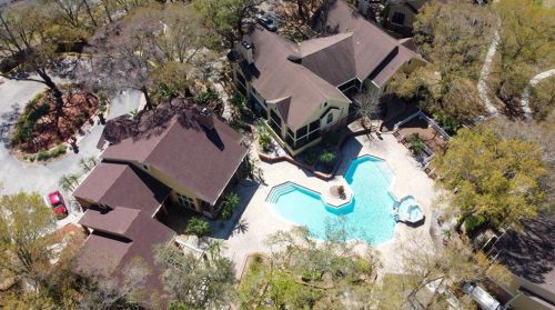 8645 Fancy Finch Dr, Tampa FL  33614-2383 exterior