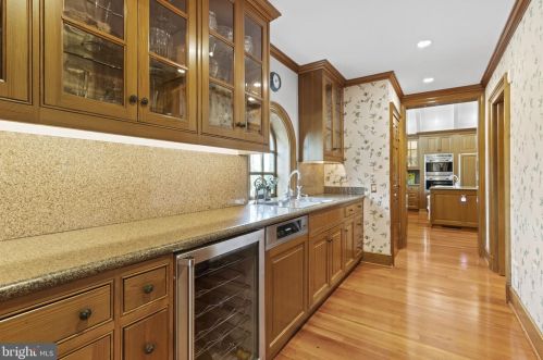 3005 45th St, Washington DC 20016-3528 exterior