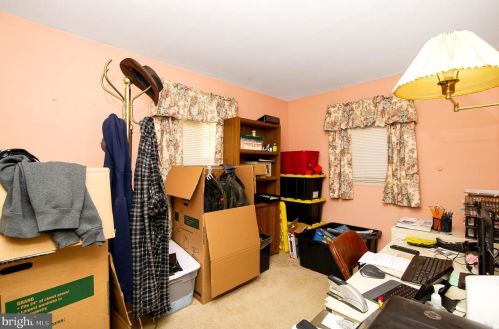 26 Sta Ave, Somerdale NJ 08083-1314 exterior