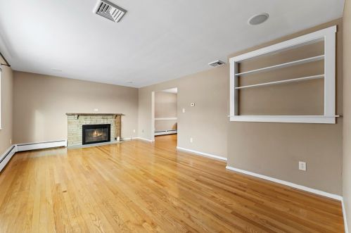 513 Pat Hvn Dr, Pittsburgh PA 15243-1739 exterior