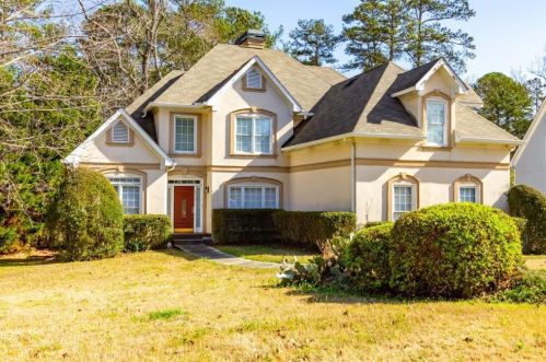 2715 Mccoy Ave, Atlanta, GA 30344-7302