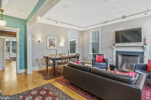 325 Patrick St, Alexandria VA 22314-2443 exterior